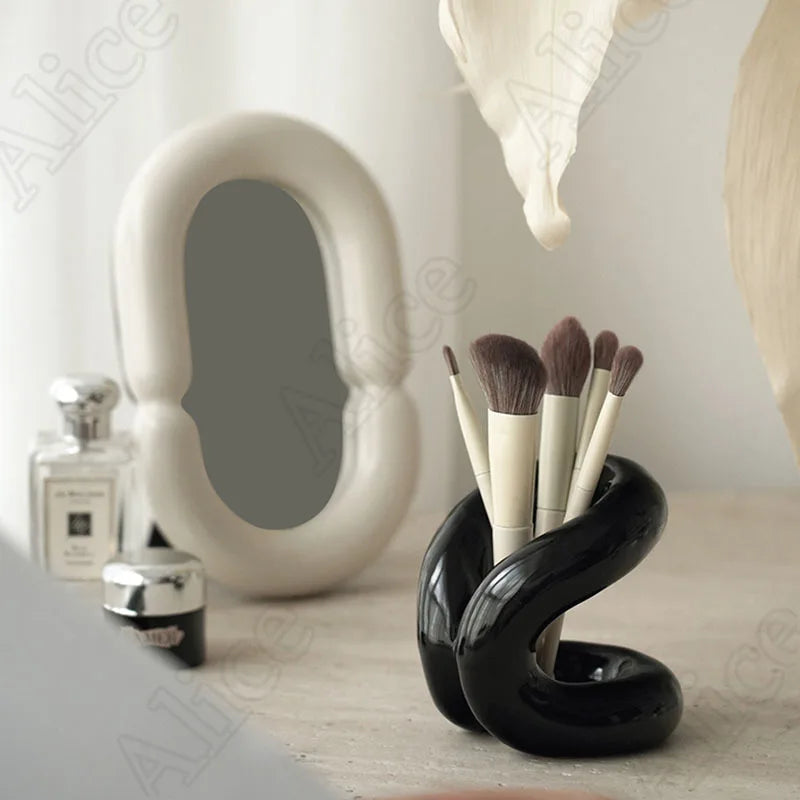 Creative Rope Knot Ceramic Toothbrush Holder